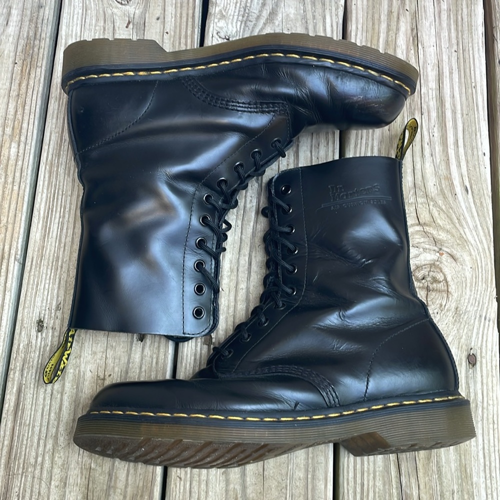 Dr. Martens 1460 Black Leather 8-Eye Lace-Up Boots Men’s US 10 / Women’s US 11 - Picture 8 of 16